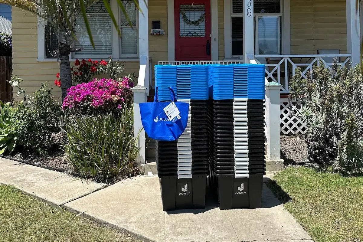 Moving box rental bins
